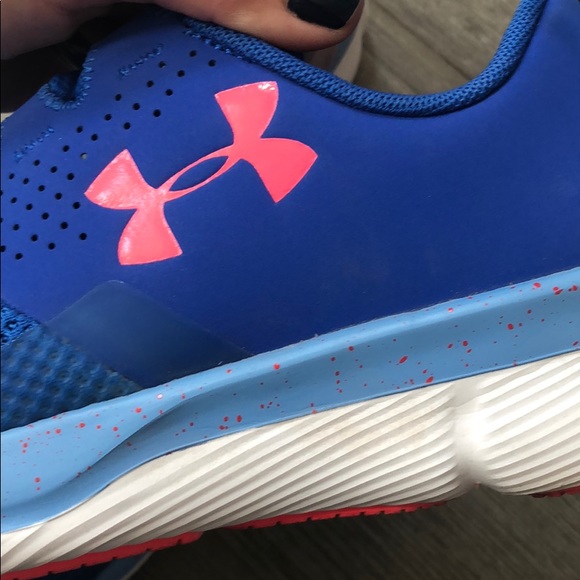 Shoes - Picture 4 of 4